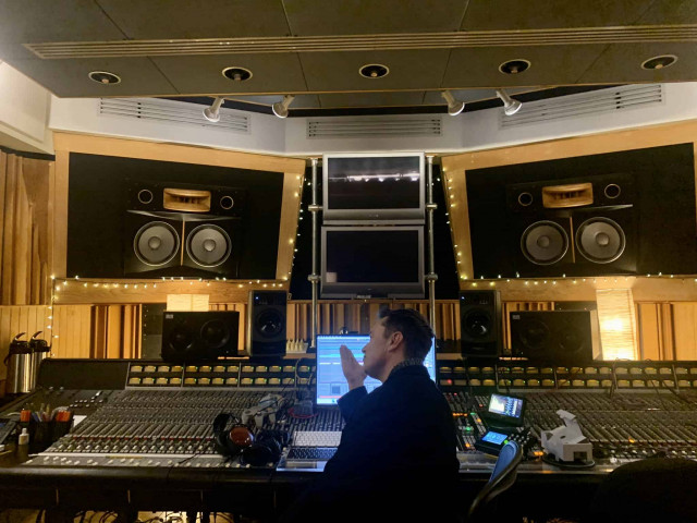 Илон Маск, эксцентричный американский миллиардер написал новую песню