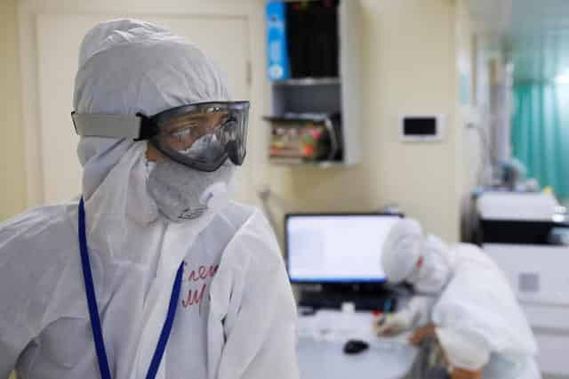 Russia reports record daily rise in coronavirus cases after PM's infection