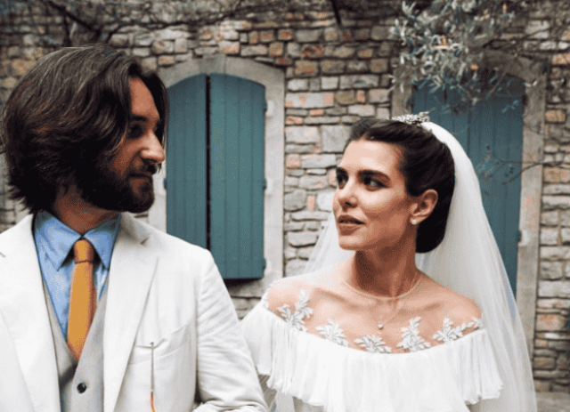 Принцесса Монако отпраздновала вторую свадьбу: фото завидной невесты
