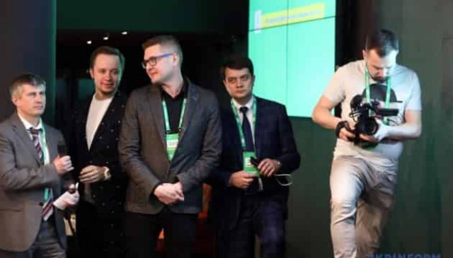 Обличчя нової влади: хто з людей Зеленського очолить Кабмін, міністерства і Раду