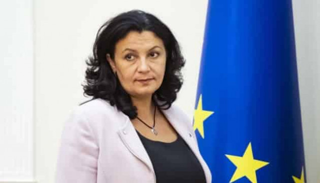 Ukraine advancing more effectively in fight against corruption, public administration reform