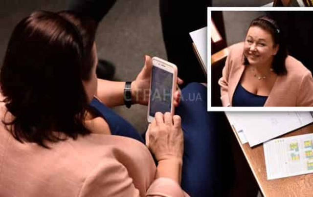 Нардепа застукали на интимной переписке: Хочу заниматься с тобой любовью