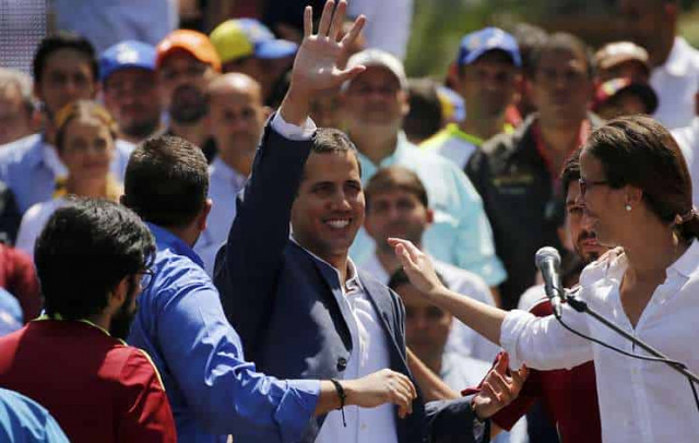 London recognizes Juan Guaido as interim president of Venezuela
