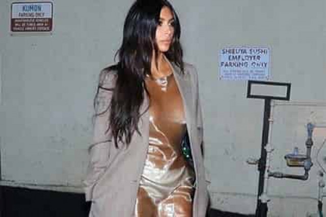 Ким Кардашьян бесплатно раздаст свой товар
