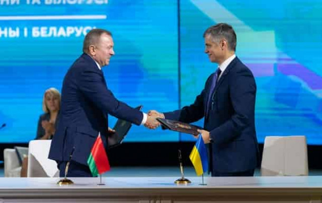 В Офісі президента розповіли про підписаних договорах з Білоруссю