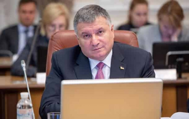 Аваков показав, як він відпочиває в Італії