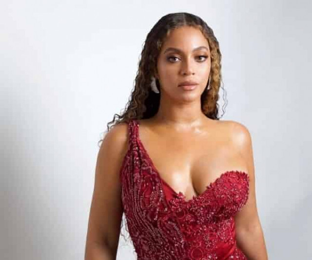 Beyonce shows her new stylish look