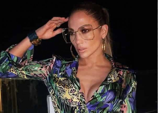 J Lo and her boyfriend take camel ride in Israel