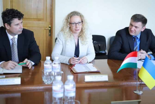 Украина выразила протест венгерскому дипломату из-за слов о Донбассе