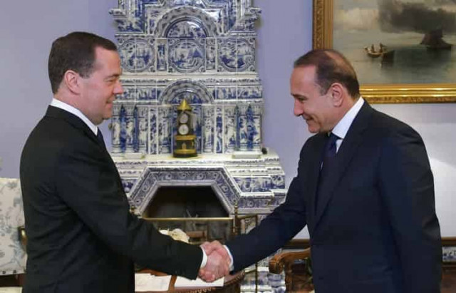 Медведев и Абрамян проводят первую встречу после присоединения Армении к ЕАЭС