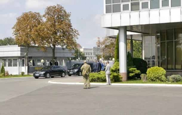 Зеленский приехал в аэропорт Борисполь - хочет лично встретить освобожденных пленных