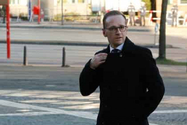 Германский минюст предупредил о возможной депортации мигрантов-насильников
