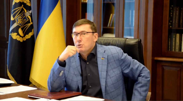 «По Порошенко - десятки безглуздих справ». Генпрокурор Луценко- за хвилину