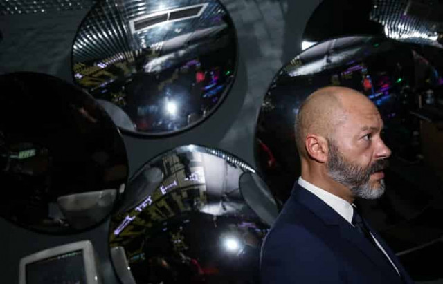 Бондарчук снимет сериал о заводе КамАЗ
