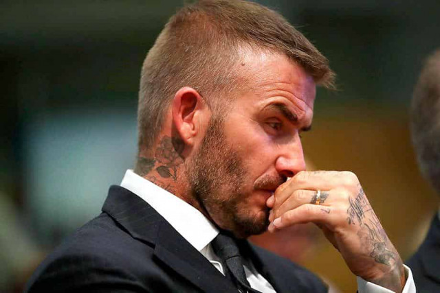 Бэкхема лишили водительских прав 