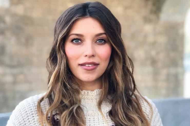 Регина Тодоренко показала, как выглядела в детстве