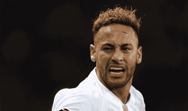 Сколько матчей пропустит Неймар за нападение на болельщика
