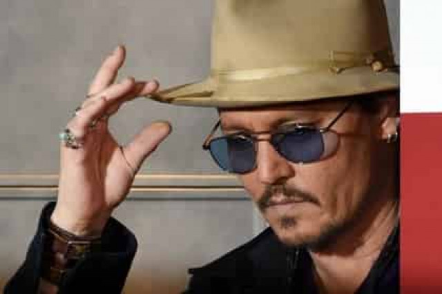 Джонни Деппу понадобилась операция из-за травмы руки
