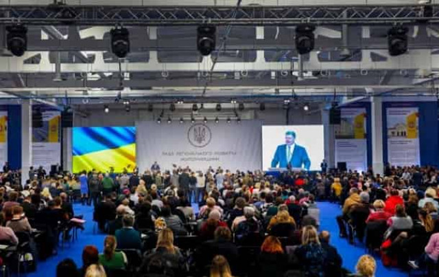 Порошенко анонсировал создание новых мощных ракет