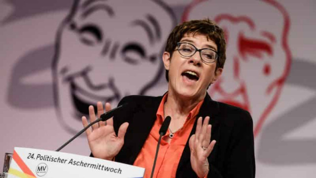 German-French centre-right reacts to Macron’s EU vision