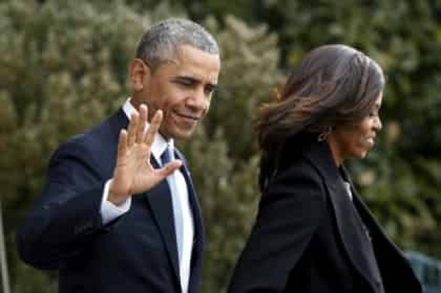 Обама с супругой заработали за год почти полмиллиона долларов
