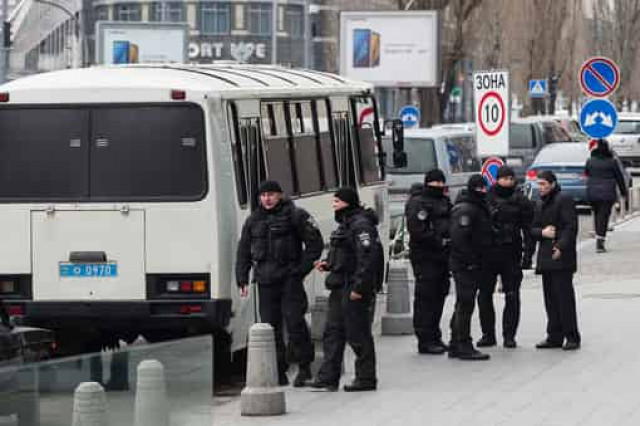 Двое российских полицейских попросили убежища в Украине 