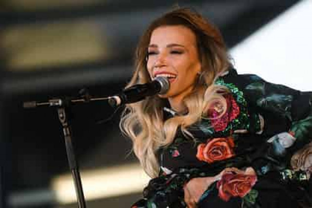 Подсчитаны траты России на Самойлову на «Евровидении»
