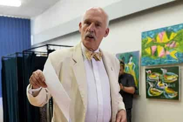 Евродепутат поприветствовал своего коллегу пощечиной