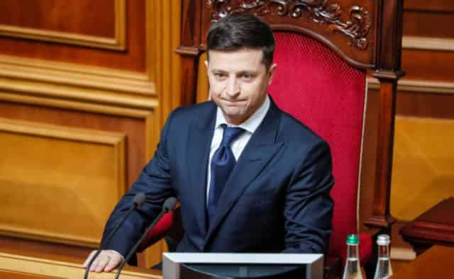 Зеленский предлагает штрафовать депутатов кнопкодавов (ДОКУМЕНТ)