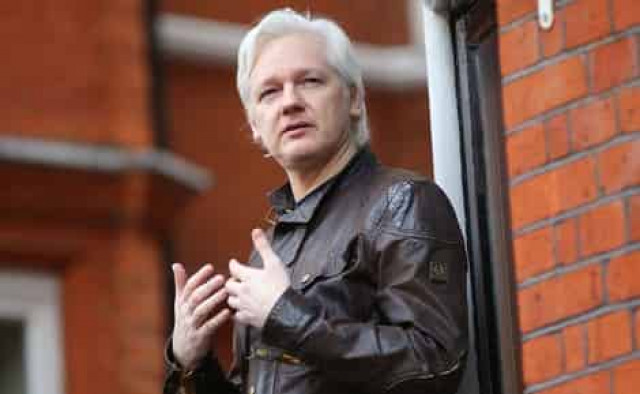 Парламент Британии призвал экстрадировать Ассанжа в Швецию