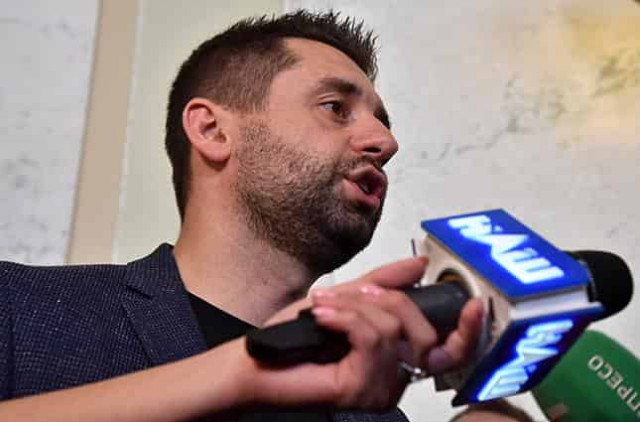 Арахамия рассказал, зачем Зеленский утром собирал фракцию