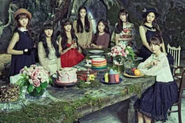 Таможенники США приняли участниц южнокорейской группы Oh My Girl за проституток: ABC
