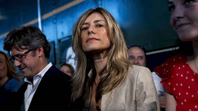 У жены премьера Испании диагностировали коронавирус