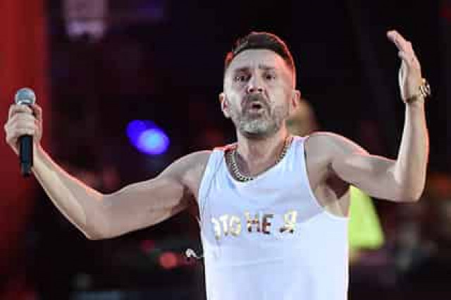 Шнуров написал стихотворение о недостижимом пенсионном возрасте
