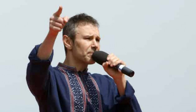 Вакарчук заявил, что представителям его партии угрожают физической расправой