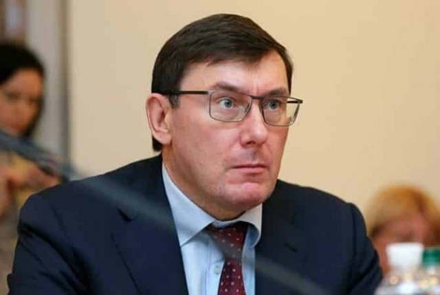 Луценко прийшов на допит в НАБУ