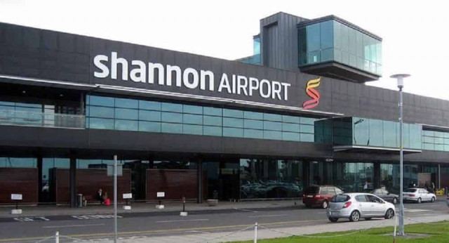 В Ирландии загорелся самолет с американскими военными