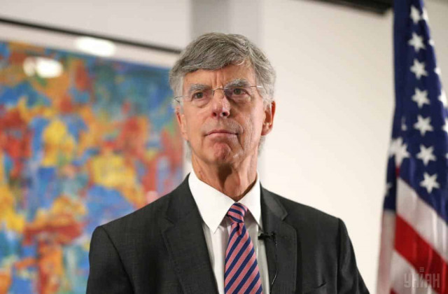 Putin only one who can stop war in Donbas, U.S. envoy believes
