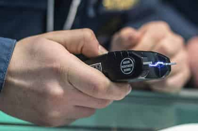 Московский анархист рассказал подробности пыток током
