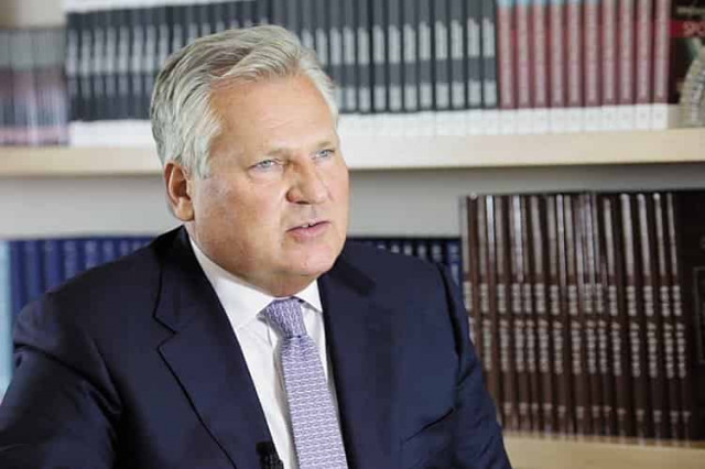 Экс-президент Польши дал Зеленскому совет по поводу Порошенко