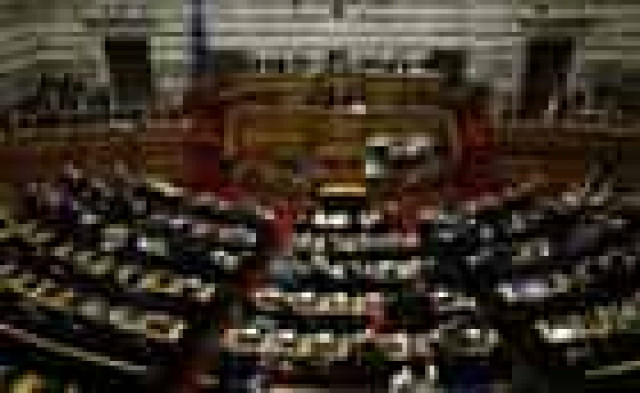 Tsipras wins confidence vote with 151 majority, paving way for Prespes deal