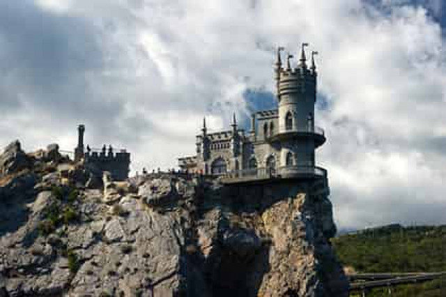 Крым попадет на украинские деньги
