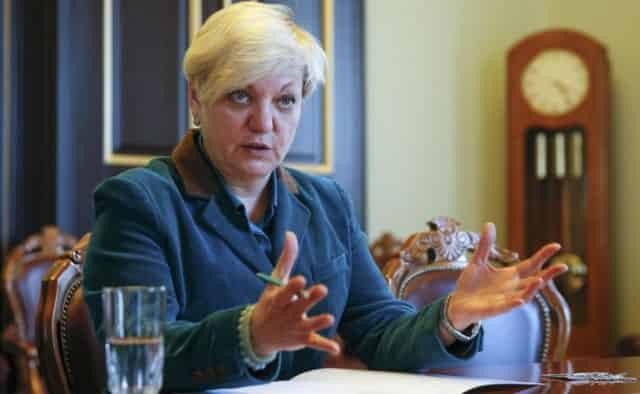 Гонтарева злякалася і пішла на крайнощі: невже сама будинок підпалила?