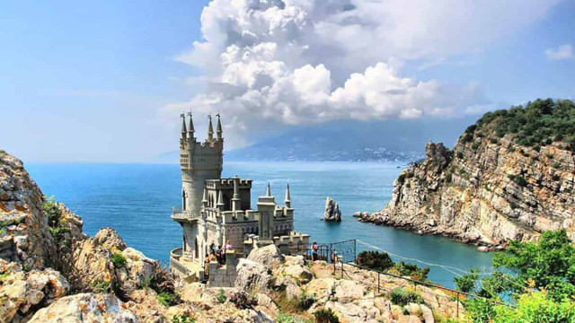 У Путина хотят переименовать аннексированный Крым