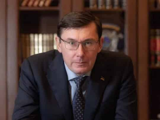 Юрий Луценко заявил, что поддерживает «нормальные человеческие отношения» с президентом Владимиром Зеленским