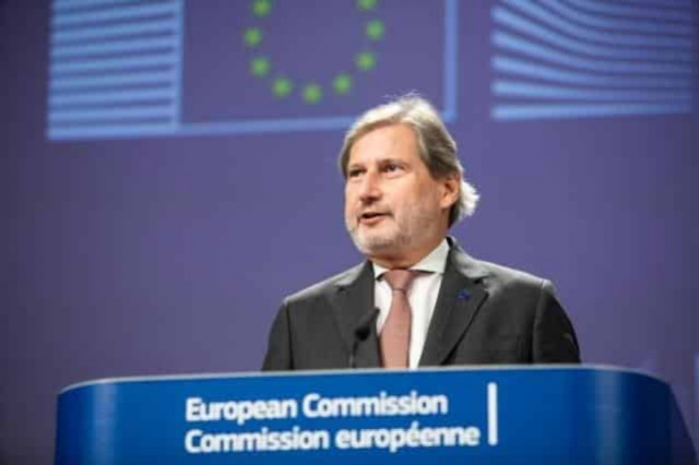 EU hands Switzerland six months to agree to new deal on bilateral relations