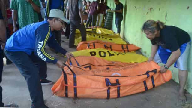 19 человек погибли в результате крушения судна в Индонезии