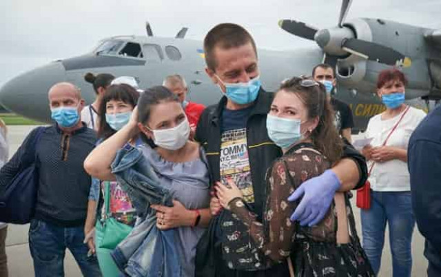 В Украину вернулись моряки после 3 лет заключения в Ливии