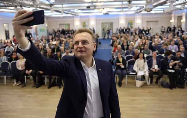 Лидера  «Самопомощи» Садового поймали на пиаре в киевском метро