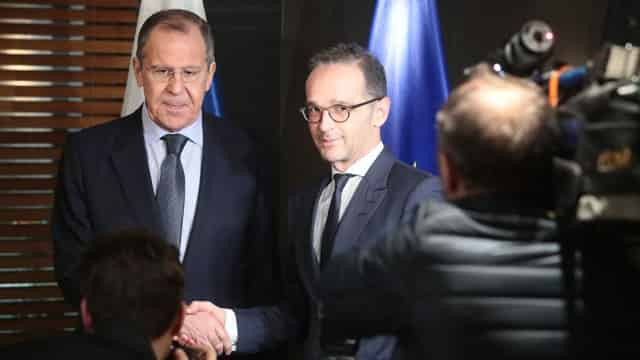 Маас вилетів на переговори з Лавровим по Донбасу